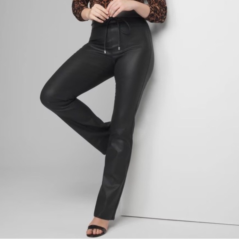 WHBM.. Curvy Extra High-Rise Coated Pull-On Flare Jeans.    SIZE:12 CL